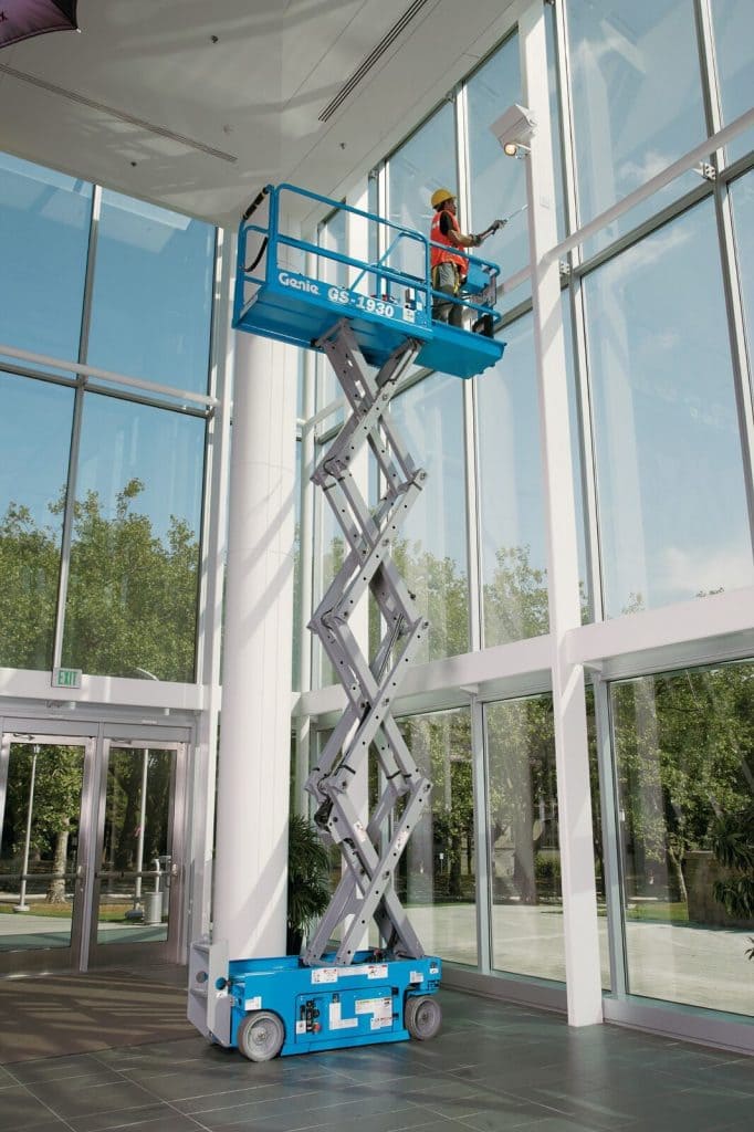 gwinnett-county-electric-scissor-lift-premier-platforms